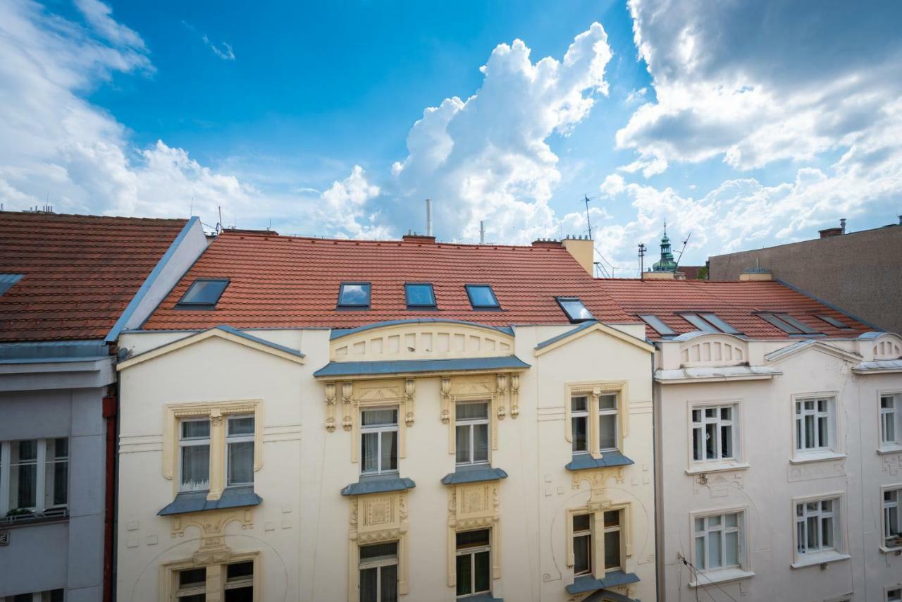 Modern Apartment Few Steps From Centre Prag Exteriör bild